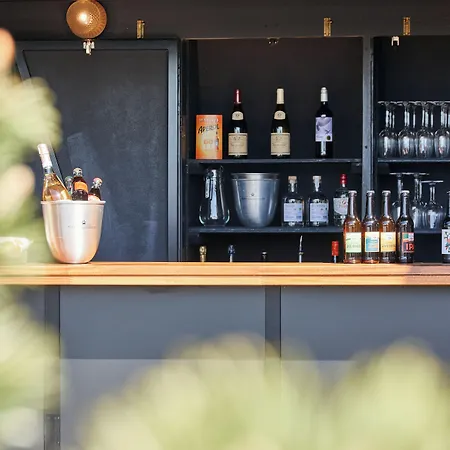 Sct. Thomas מלון