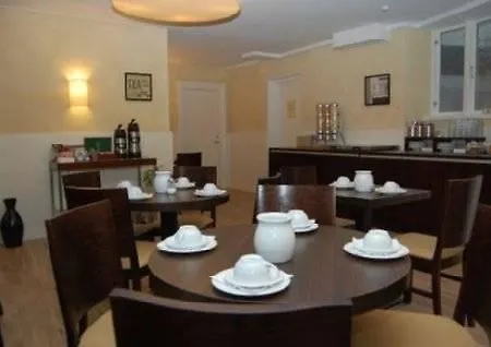 Sct. Thomas מלון